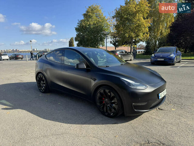 Черный Тесла Model Y, объемом двигателя 0 л и пробегом 50 тыс. км за 39999 $, фото 1 на Automoto.ua