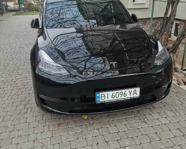 Черный Тесла Model Y, объемом двигателя 0 л и пробегом 88 тыс. км за 27000 $, фото 1 на Automoto.ua