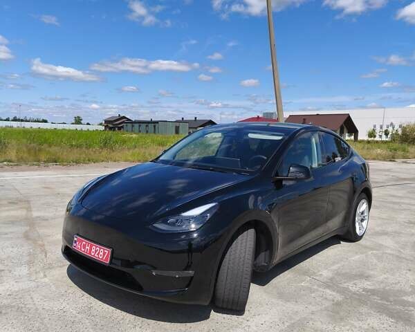 Черный Тесла Model Y, объемом двигателя 0 л и пробегом 63 тыс. км за 25300 $, фото 1 на Automoto.ua
