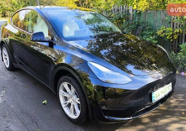 Черный Тесла Model Y, объемом двигателя 0 л и пробегом 32 тыс. км за 26900 $, фото 1 на Automoto.ua