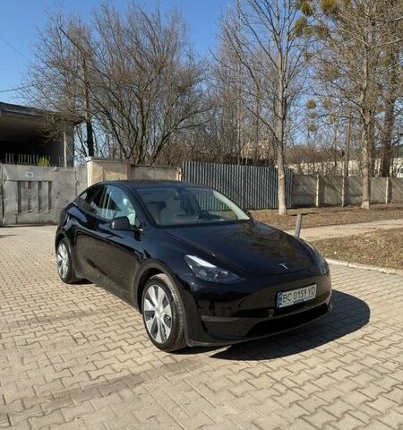 Черный Тесла Model Y, объемом двигателя 0 л и пробегом 64 тыс. км за 26500 $, фото 1 на Automoto.ua