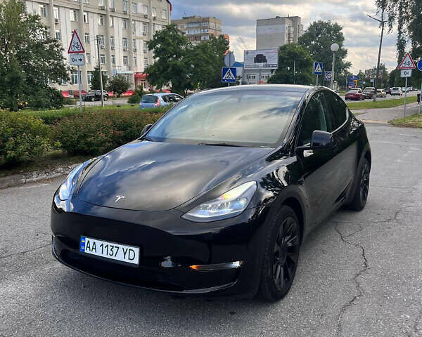 Черный Тесла Model Y, объемом двигателя 0 л и пробегом 35 тыс. км за 26500 $, фото 1 на Automoto.ua