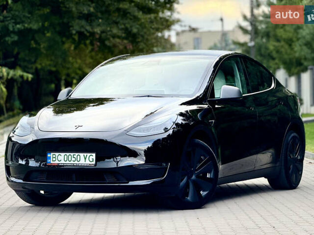 Черный Тесла Model Y, объемом двигателя 0 л и пробегом 32 тыс. км за 33700 $, фото 1 на Automoto.ua