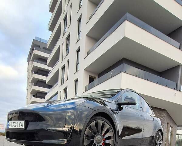 Черный Тесла Model Y, объемом двигателя 0 л и пробегом 27 тыс. км за 31300 $, фото 1 на Automoto.ua