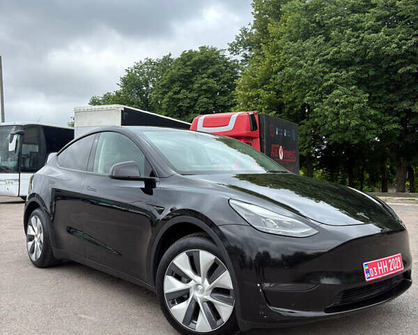 Тесла Model Y 2023 в Ровно на Automoto.ua Черный Тесла Model Y, объемом двигателя 0 л и пробегом 27 тыс. км за 27500 $, фото 1 на Automoto.ua