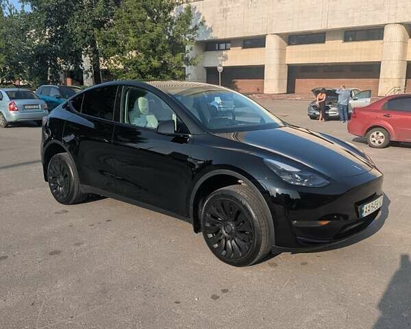Черный Тесла Model Y, объемом двигателя 0 л и пробегом 39 тыс. км за 30250 $, фото 1 на Automoto.ua