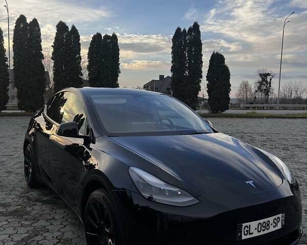 Черный Тесла Model Y, объемом двигателя 0 л и пробегом 64 тыс. км за 29100 $, фото 1 на Automoto.ua