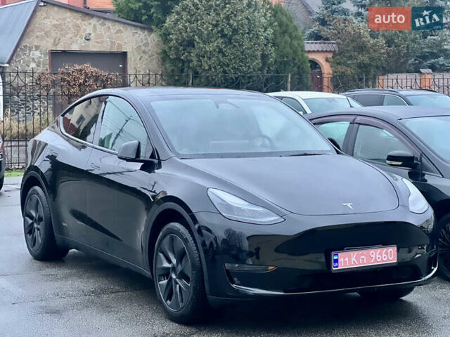Черный Тесла Model Y, объемом двигателя 0 л и пробегом 5 тыс. км за 33800 $, фото 1 на Automoto.ua