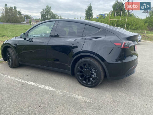 Черный Тесла Model Y, объемом двигателя 0 л и пробегом 4 тыс. км за 26400 $, фото 1 на Automoto.ua