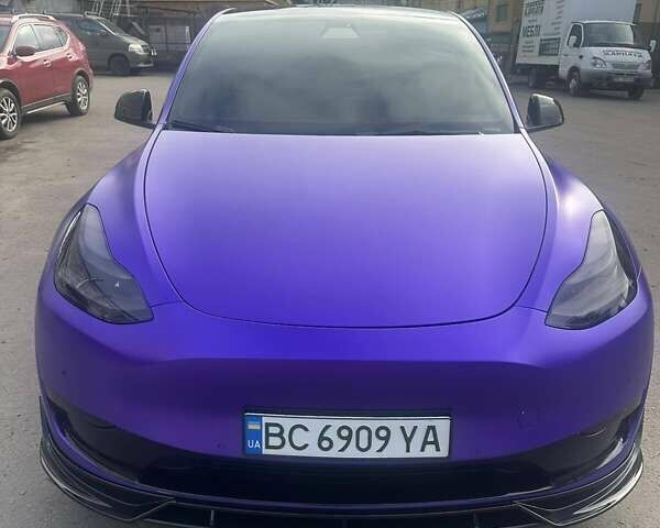 Фиолетовый Тесла Model Y, объемом двигателя 0 л и пробегом 29 тыс. км за 33000 $, фото 1 на Automoto.ua