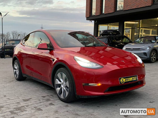 Красный Тесла Model Y, объемом двигателя 75 л и пробегом 35 тыс. км за 30500 $, фото 1 на Automoto.ua