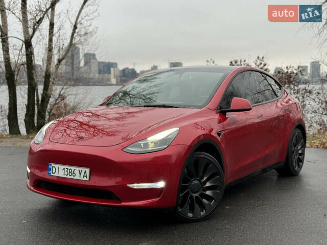 Красный Тесла Model Y, объемом двигателя 0 л и пробегом 50 тыс. км за 27900 $, фото 1 на Automoto.ua