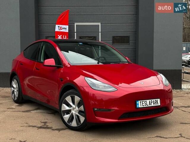 Красный Тесла Model Y, объемом двигателя 0 л и пробегом 43 тыс. км за 31999 $, фото 1 на Automoto.ua