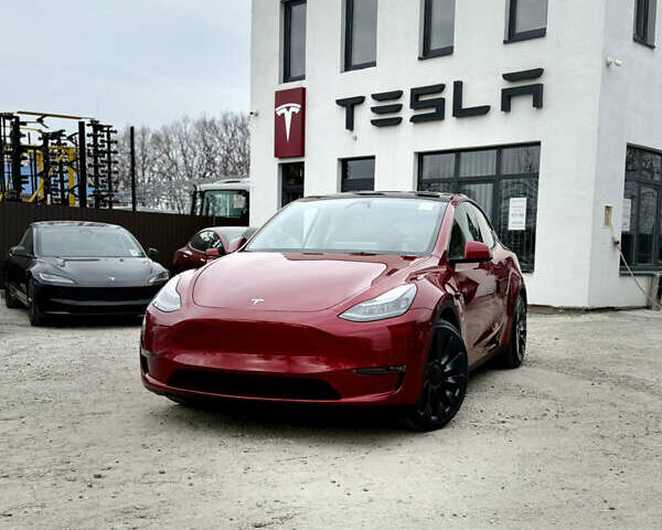 Красный Тесла Model Y, объемом двигателя 0 л и пробегом 1 тыс. км за 42000 $, фото 1 на Automoto.ua