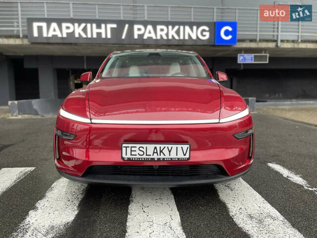 Красный Тесла Model Y, объемом двигателя 0 л и пробегом 2 тыс. км за 49990 $, фото 1 на Automoto.ua