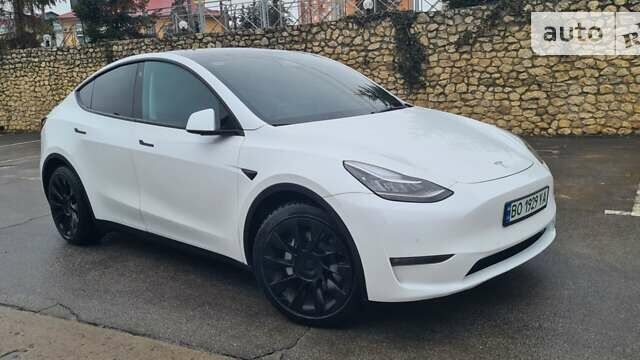 Тесла Model Y, объемом двигателя 0 л и пробегом 45 тыс. км за 32800 $, фото 1 на Automoto.ua