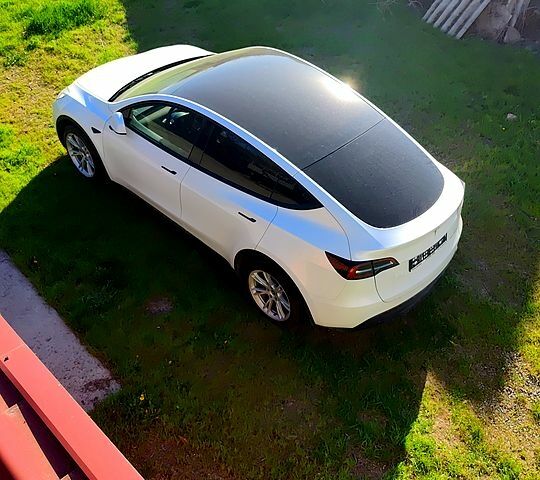 Тесла Model Y, об'ємом двигуна 0.38 л та пробігом 42 тис. км за 27500 $, фото 1 на Automoto.ua
