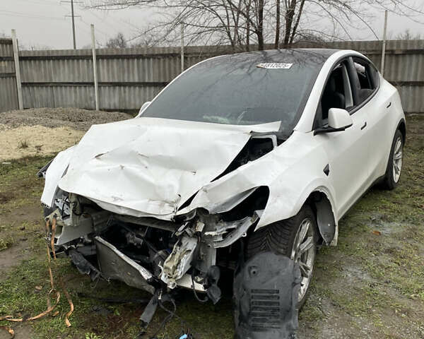 Тесла Model Y, объемом двигателя 0 л и пробегом 70 тыс. км за 15500 $, фото 1 на Automoto.ua
