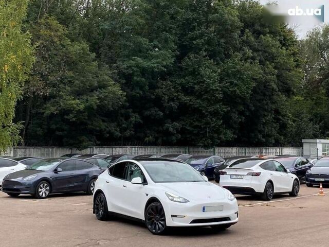 Тесла Model Y, объемом двигателя 0 л и пробегом 5 тыс. км за 36999 $, фото 1 на Automoto.ua