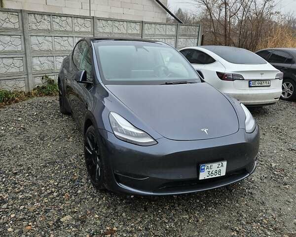 Серый Тесла Model Y, объемом двигателя 0 л и пробегом 50 тыс. км за 22500 $, фото 1 на Automoto.ua