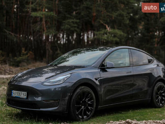 Серый Тесла Model Y, объемом двигателя 0 л и пробегом 77 тыс. км за 21600 $, фото 1 на Automoto.ua