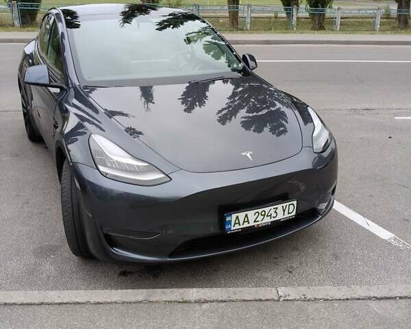 Сірий Тесла Model Y, об'ємом двигуна 0 л та пробігом 32 тис. км за 27700 $, фото 1 на Automoto.ua