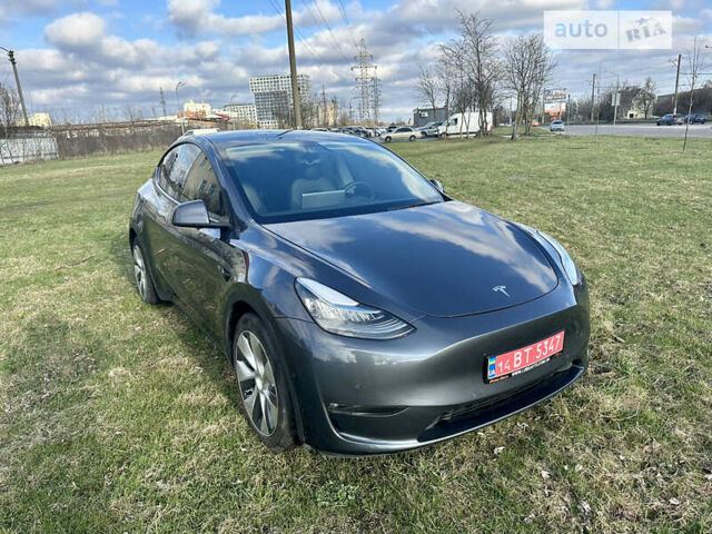 Серый Тесла Model Y, объемом двигателя 0 л и пробегом 37 тыс. км за 29998 $, фото 1 на Automoto.ua