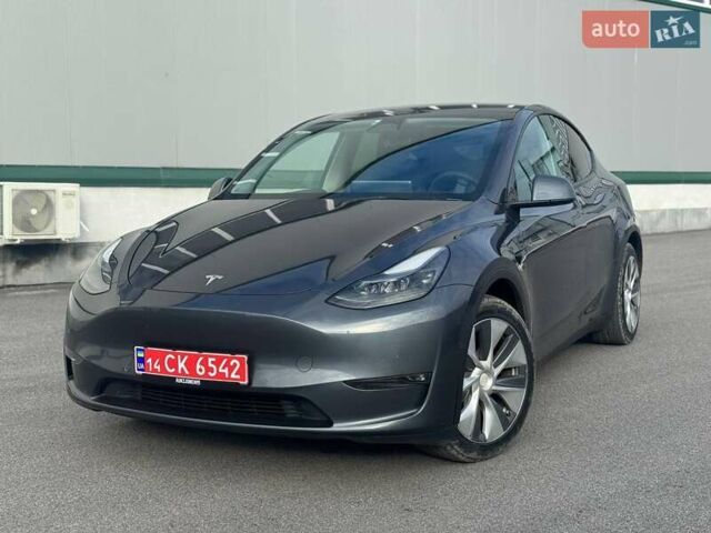 Серый Тесла Model Y, объемом двигателя 0 л и пробегом 110 тыс. км за 22000 $, фото 1 на Automoto.ua