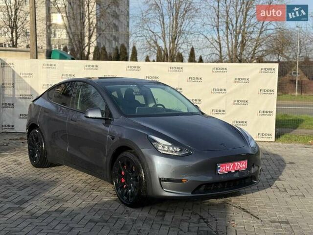 Сірий Тесла Model Y, об'ємом двигуна 0 л та пробігом 180 тис. км за 16900 $, фото 1 на Automoto.ua