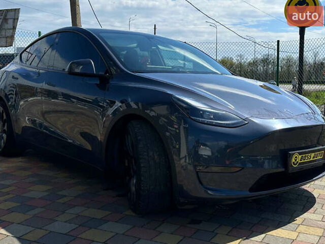 Серый Тесла Model Y, объемом двигателя 0 л и пробегом 68 тыс. км за 25500 $, фото 1 на Automoto.ua