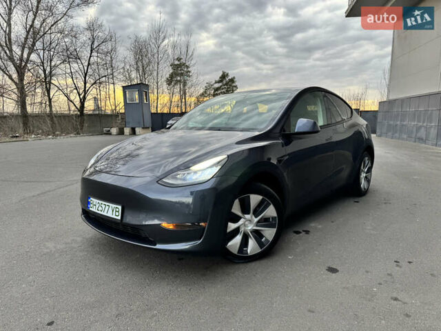 Серый Тесла Model Y, объемом двигателя 0 л и пробегом 38 тыс. км за 28900 $, фото 1 на Automoto.ua