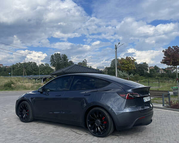 Серый Тесла Model Y, объемом двигателя 0 л и пробегом 69 тыс. км за 24100 $, фото 1 на Automoto.ua