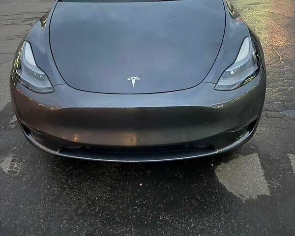 Серый Тесла Model Y, объемом двигателя 0 л и пробегом 62 тыс. км за 25800 $, фото 1 на Automoto.ua