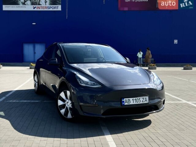 Серый Тесла Model Y, объемом двигателя 0 л и пробегом 40 тыс. км за 25600 $, фото 1 на Automoto.ua