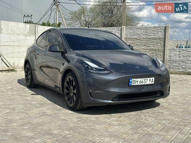 Серый Тесла Model Y, объемом двигателя 0 л и пробегом 109 тыс. км за 24700 $, фото 1 на Automoto.ua