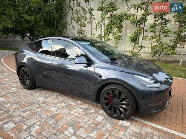 Серый Тесла Model Y, объемом двигателя 0 л и пробегом 100 тыс. км за 25500 $, фото 1 на Automoto.ua