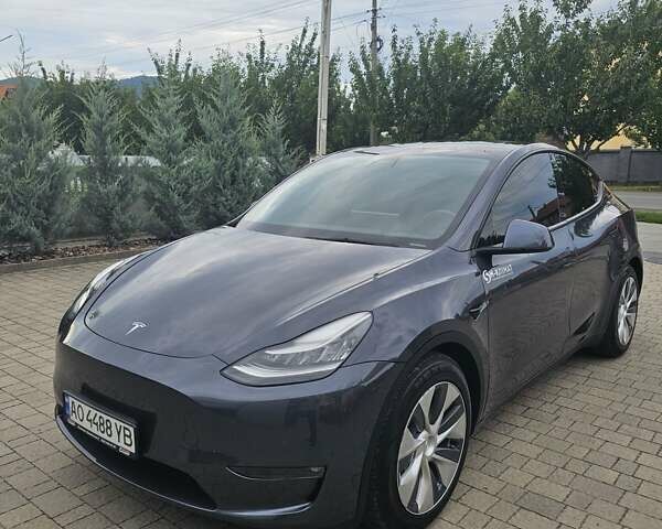 Тесла Model Y 2021 в Мукачеве на Automoto.ua Серый Тесла Model Y, объемом двигателя 0 л и пробегом 62 тыс. км за 26950 $, фото 1 на Automoto.ua