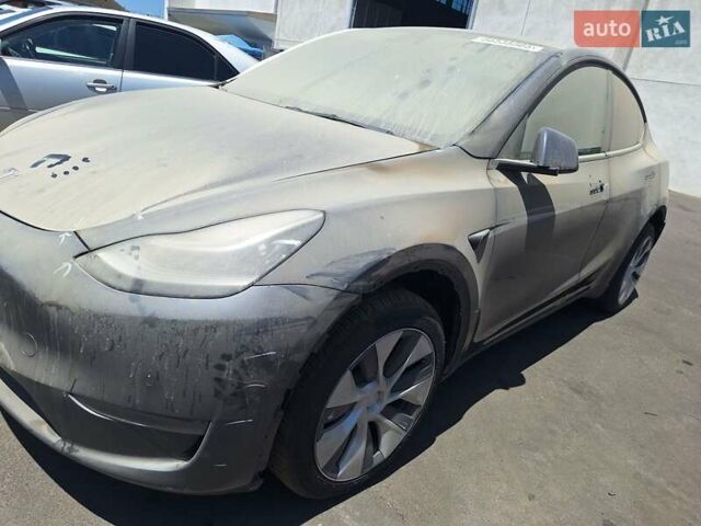 Серый Тесла Model Y, объемом двигателя 0 л и пробегом 86 тыс. км за 17300 $, фото 1 на Automoto.ua