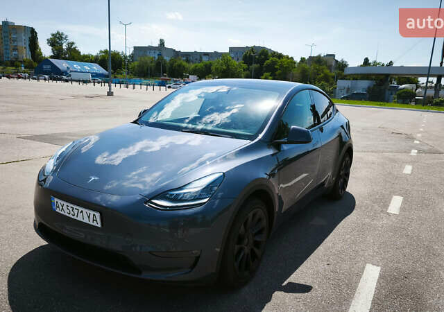 Тесла Model Y 2022 у Харкові на Automoto.ua Сірий Тесла Model Y, об'ємом двигуна 0 л та пробігом 93 тис. км за 26000 $, фото 1 на Automoto.ua