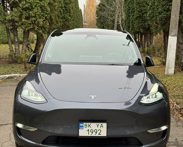 Серый Тесла Model Y, объемом двигателя 0 л и пробегом 58 тыс. км за 25000 $, фото 1 на Automoto.ua