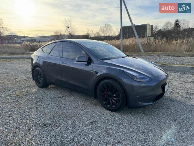 Серый Тесла Model Y, объемом двигателя 0 л и пробегом 110 тыс. км за 28850 $, фото 1 на Automoto.ua