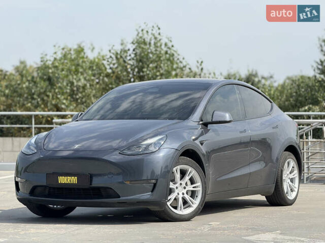 Тесла Model Y 2022 в Киеве на Automoto.ua Серый Тесла Model Y, объемом двигателя 0 л и пробегом 28 тыс. км за 29300 $, фото 1 на Automoto.ua