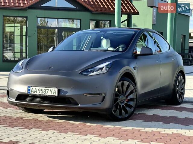 Сірий Тесла Model Y, об'ємом двигуна 0 л та пробігом 25 тис. км за 33000 $, фото 1 на Automoto.ua