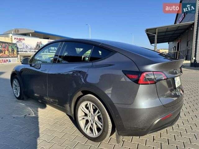 Серый Тесла Model Y, объемом двигателя 0 л и пробегом 135 тыс. км за 24500 $, фото 1 на Automoto.ua