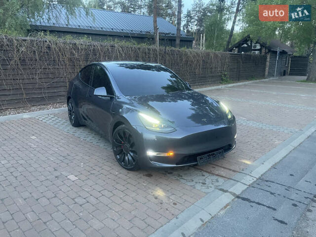 Сірий Тесла Model Y, об'ємом двигуна 0 л та пробігом 69 тис. км за 29999 $, фото 1 на Automoto.ua