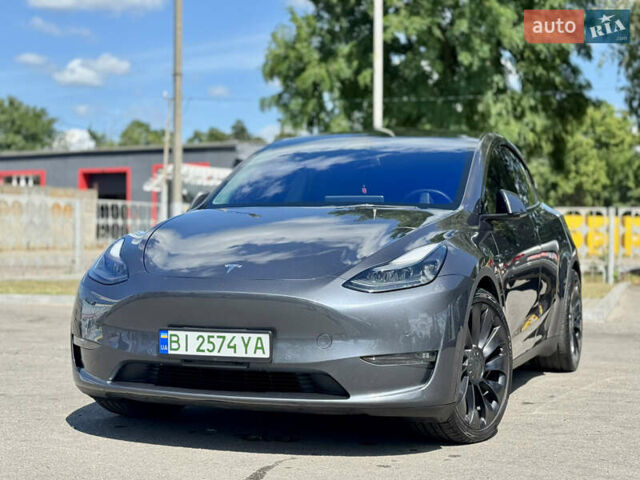 Серый Тесла Model Y, объемом двигателя 0 л и пробегом 5 тыс. км за 27950 $, фото 1 на Automoto.ua