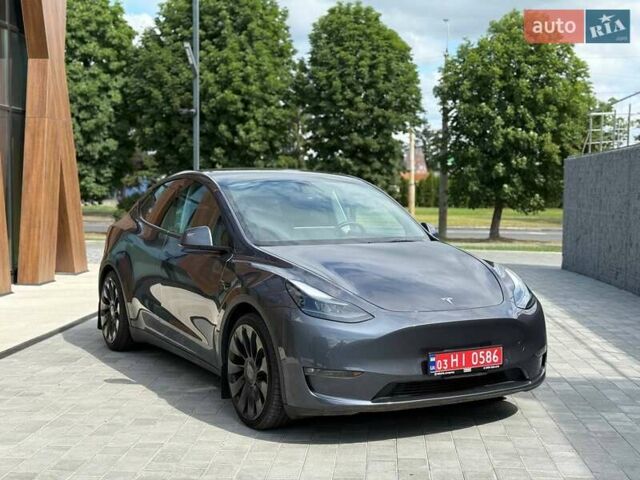 Серый Тесла Model Y, объемом двигателя 0 л и пробегом 93 тыс. км за 23400 $, фото 1 на Automoto.ua