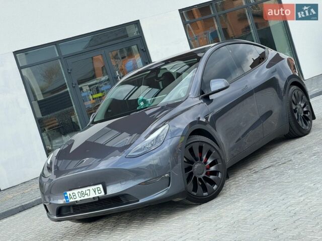Серый Тесла Model Y, объемом двигателя 0 л и пробегом 105 тыс. км за 24000 $, фото 1 на Automoto.ua