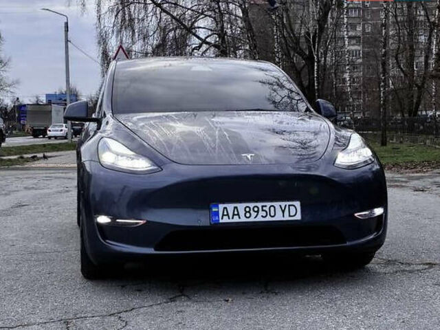 Серый Тесла Model Y, объемом двигателя 0 л и пробегом 82 тыс. км за 26500 $, фото 1 на Automoto.ua