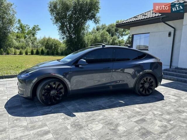 Серый Тесла Model Y, объемом двигателя 0 л и пробегом 39 тыс. км за 26800 $, фото 1 на Automoto.ua